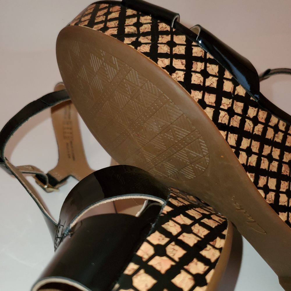 Mint Condition Clarks Black Platform Sandals - image 7